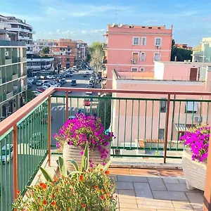 https://panoramic-and-bright-penthouse-is-waiting-for-you.it-romehotels.com